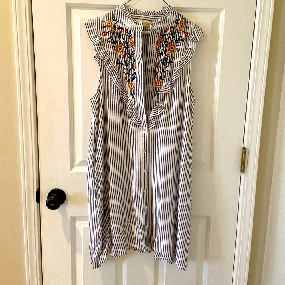 Striped and floral embroidered dress w/pockets.